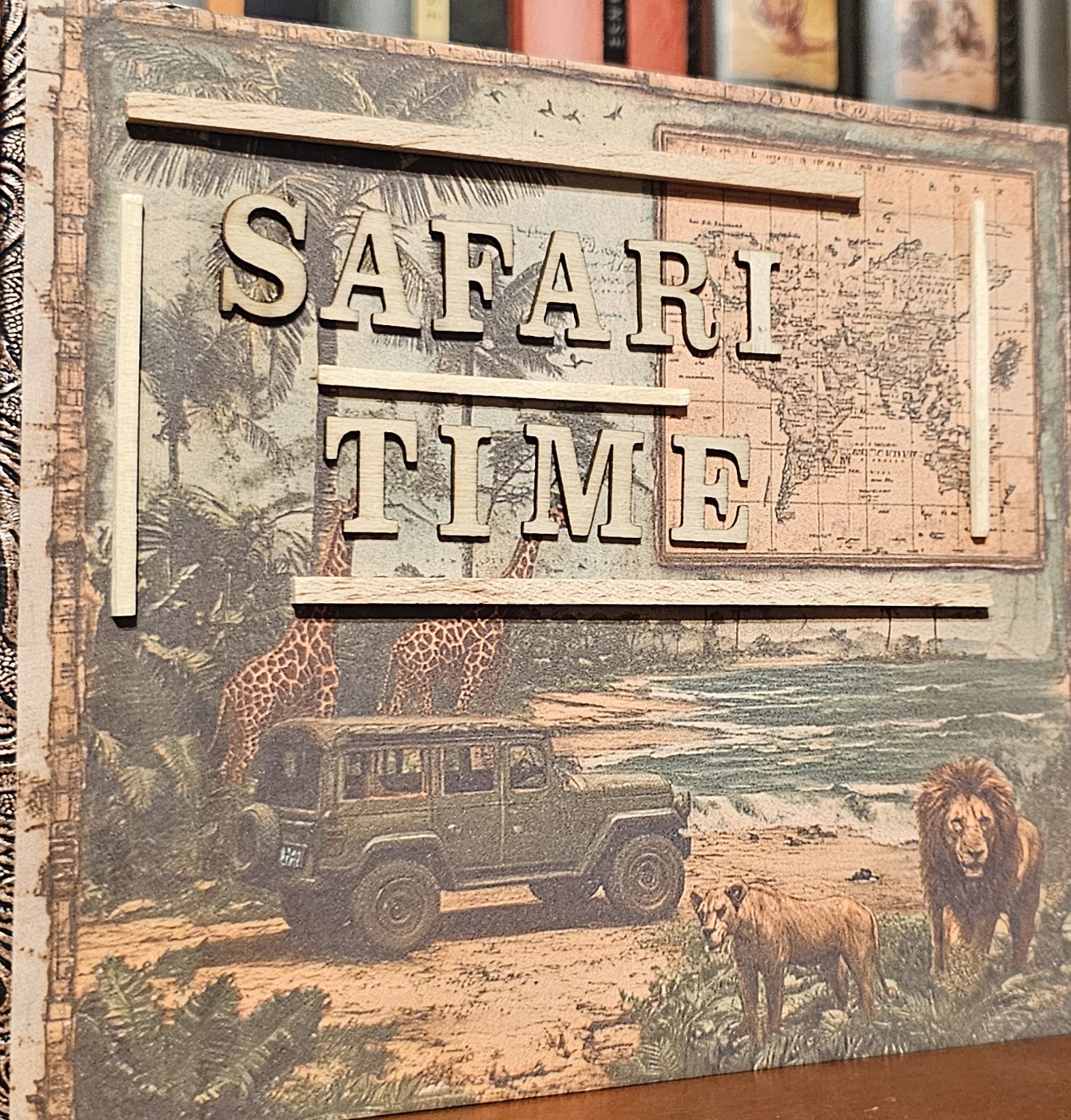 Front kartki Safari Time z autem i zwierzętami sawanny